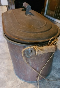 lot 31 image: Copper Boiler With Lid