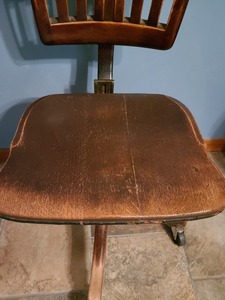 lot 77 image: Vintage Wooden Office Chair