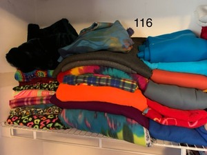 lot 116 image: Lot of Fabric