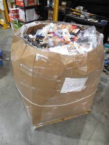 lot 18 image: WHOLESALE PALLET LOT OF GENERAL MERCHANDISE, SMALLS- TOOLS,HARDWARE ITEMS