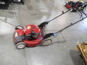 lot 48 image: Recycler 22 in. SmartStow High Wheel Variable Speed Walk Behind Gas Self Propelled Mower