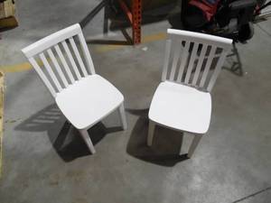 lot 82 image: White San Remo Juvenile Chair (set of 2)