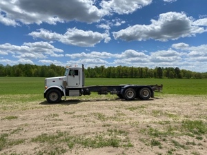 1987 Peterbilt 357 Chassis #403