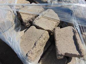 lot 34 image: Pallet of Landscape Block