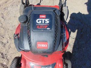 lot 47 image: Toro Push Lawn Mower