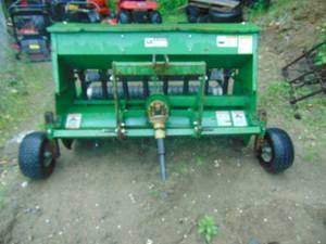 lot 69 image: Frontier Slit Seeder
