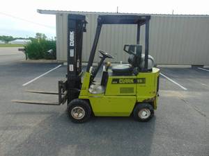 lot 70 image: 1996 Clark LP Forklift With Side Shift