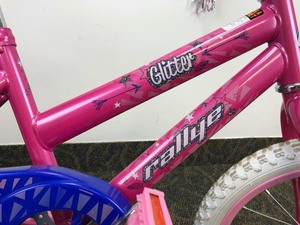 lot 36 image: Girls 16 Glitter Rallye Bike
