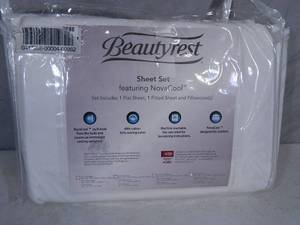 lot 23 image: New Queen Beautyrest Sheet Set Featuring NovaCool