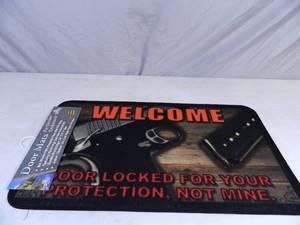 lot 30 image: New Gun Rug
