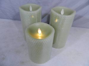 lot 59 image: 3 Luminara Flameless Pillar Candles