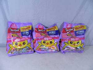 lot 96 image: 3 New Large Bags of Candy