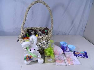 lot 121 image: New Basket Full of Candy and More