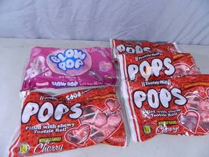 lot 142 image: 5 New Bags of Cherry Suckers