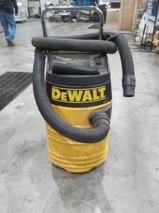 lot 15 image: Vacuum