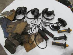 lot 33 image: Work Tools