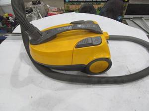 lot 75 image: Shop Vac