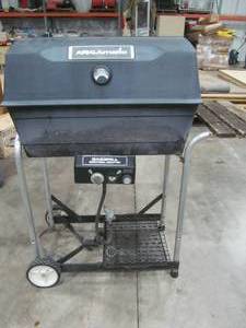 lot 106 image: Grill, Grill Cover