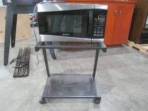 lot 139 image: Microwave