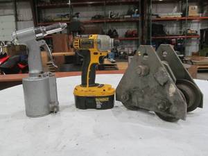 lot 177 image: Trolley, Impact driver, air rivet gun