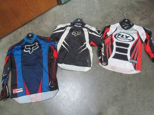 lot 240 image: Youth racing shirts