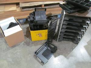 lot 271 image: Office Supplies