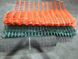 lot 284 image: Snow Fencing, Rubber mat