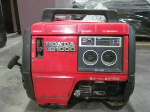 lot 304 image: Honda generator