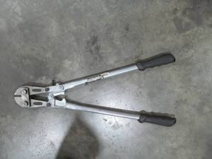 lot 326 image: Bolt cutter