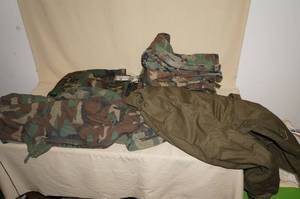 lot 19 image: Army Apparel Lot