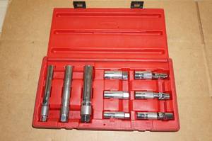 lot 7 image: MAC Tools Spark Plug Puller Set