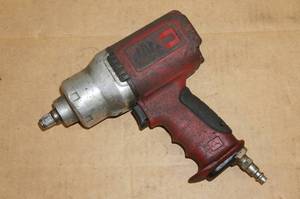 lot 5 image: MAC Tools 12 Air Impact Wrench