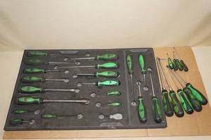 lot 3 image: MAC Tools Screwdrivers