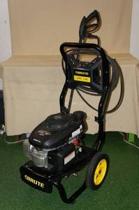 lot 15 image: Brute Gas Pressure Washer