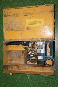 lot 66 image: Electric Demolition Hammer