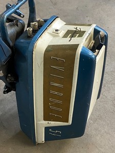 lot 6 image: Evinrude Fisherman 5.5HP Outboard Motor