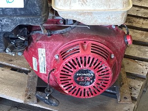 lot 10 image: MultiQuip QP-4TH Pump