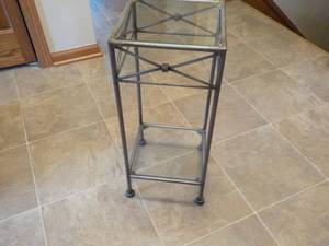lot 118 image: Small Metal Stand with 2 Glass Shel...