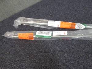 lot 54 image: 2 Richelieu Hardware 20-316 in. (5...