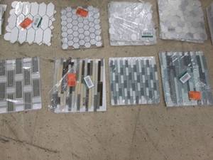 lot 71 image: Lot of Assorted Decorative Tile...