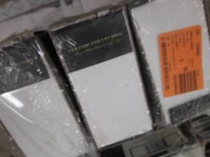 lot 93 image: 10 packs Jeffrey Court Allegro Whit...