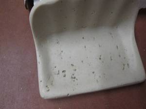 lot 98 image: 2 Daltile Bath Accessories 4-516 i...