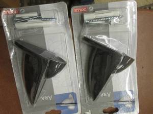 lot 103 image: 2 Dolle Ara 316 in. - 1 in. Adjust...