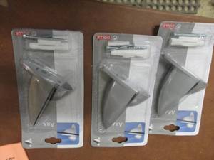 lot 104 image: 3 Dolle Ara 316 in. - 1 in. Adjust...
