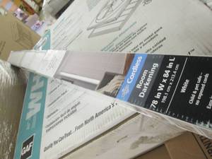 lot 149 image: Room Darkening Cordless Vertical Bl...