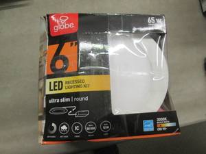 lot 194 image: 3 Globe Electric Designer Ultra Sli...