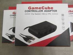 lot 264 image: 5 Game Cube Controller Adapters W3...