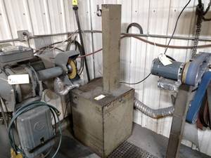 lot 124 image: Delta Dust Collector, Includes Duct...