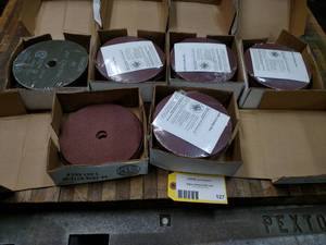 lot 127 image: 3M 7 Sanding Wheels, 40 grit ...