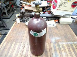 lot 149 image: ArgonCarbon Dioxide Bottle...